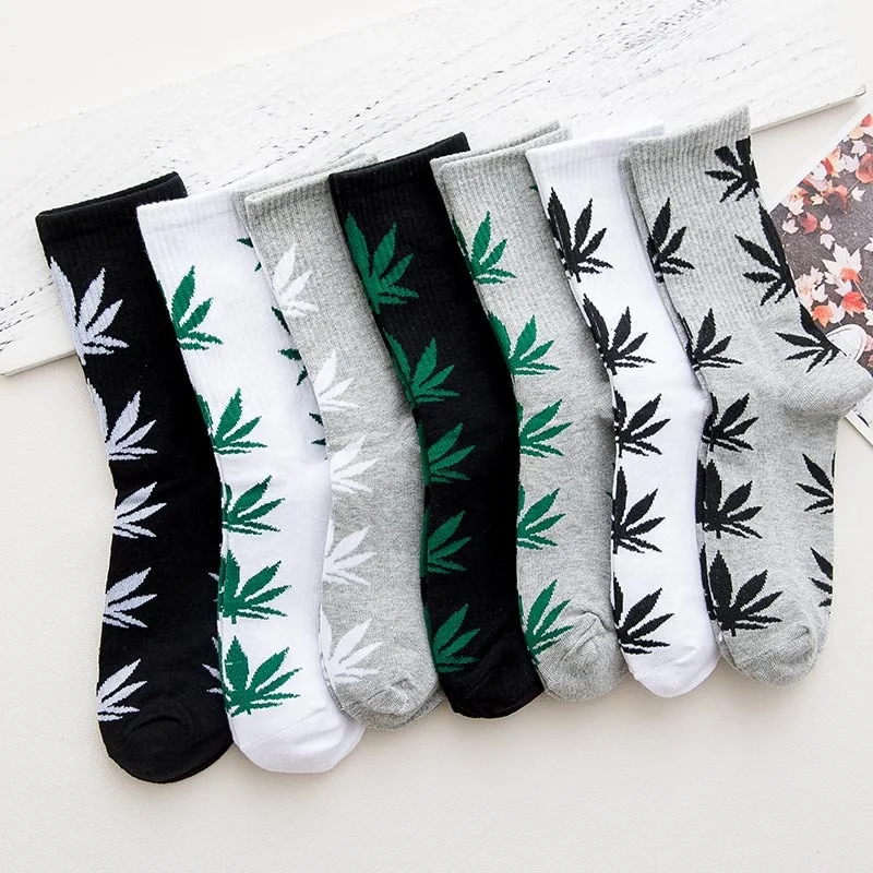 Fashion Maple Leaf Middle Tube Sports Socks Weed Leaf Socks