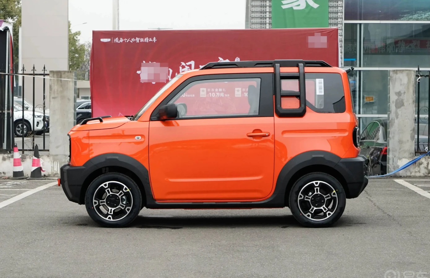 Недорогие мини-автомобили Geely Xiongmaomini новый автомобиль панда мини 2023 120 км электрический высокого качества