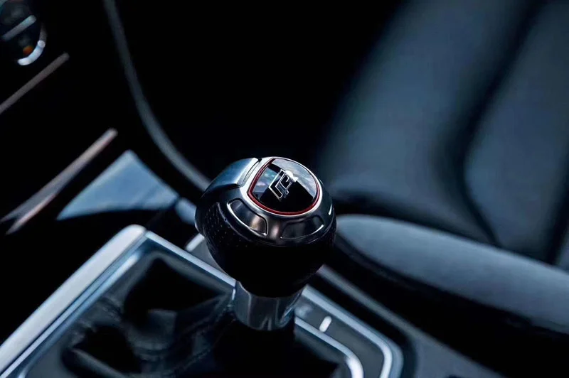Auto gear lever handle automatic shift handball R mark red line pull rod ball head 8UD713130 suitable for