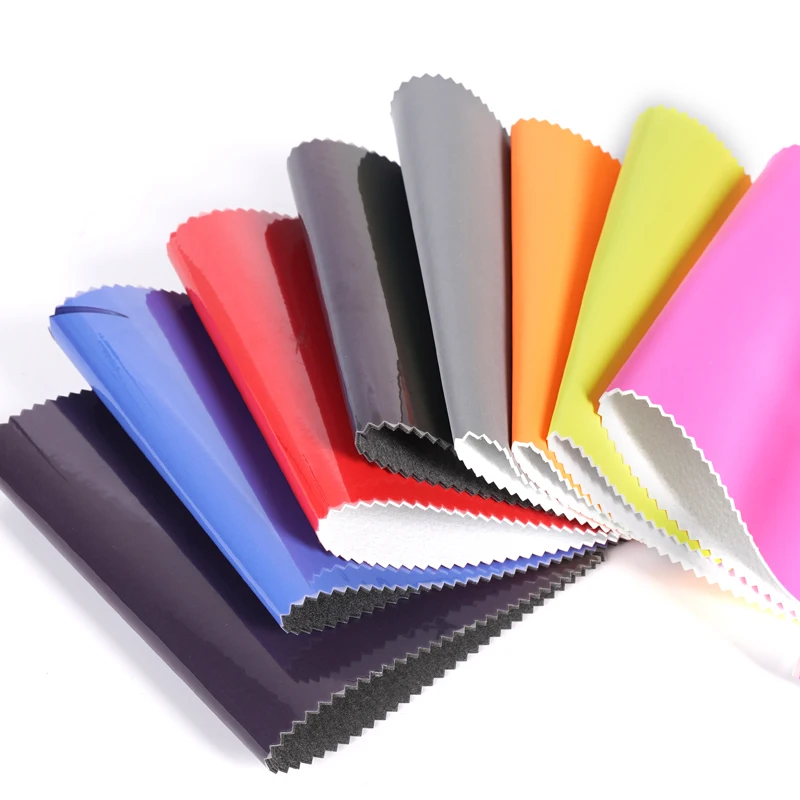 Оптовая продажа, водонепроницаемая красочная Светоотражающая искусственная кожа для сумок, обуви, одежды