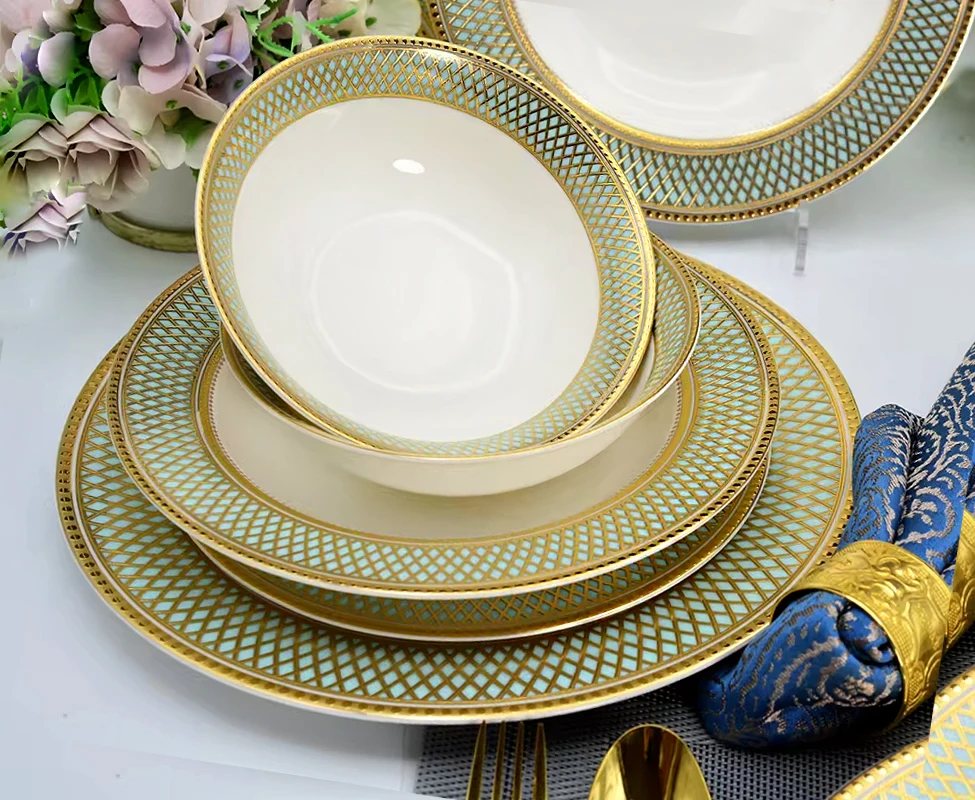 24pcs green designer royal porcelain dinner set bone china manufacturer luxury gold dinnerware set