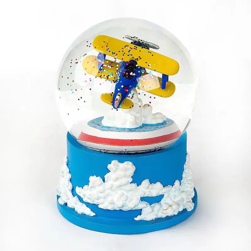 2022 High Quality Custom Design Resin Snow Globe Music and Character Themed Water Globe for Home Decoration