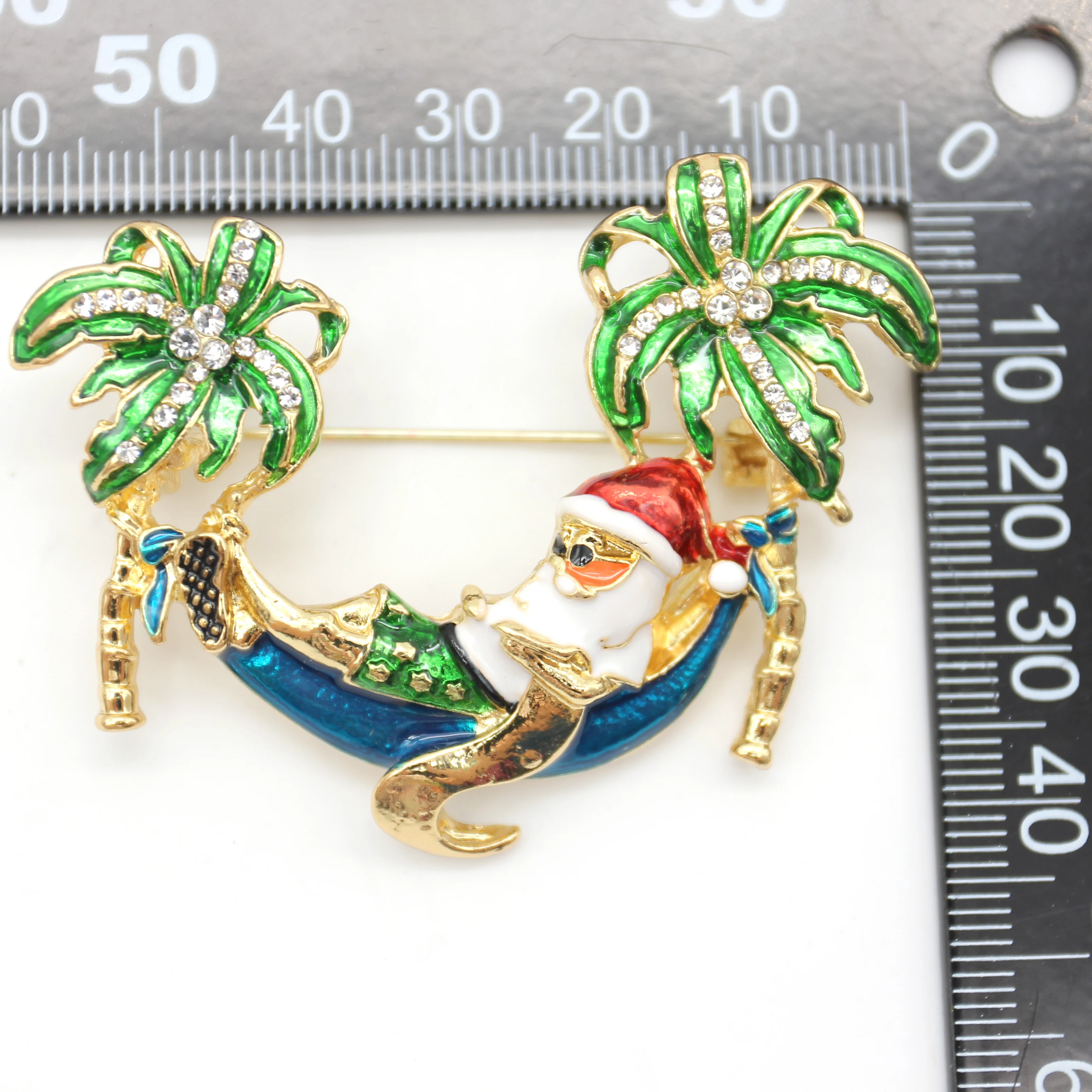 Manufacturer Merry Christmas Brooches Christmas Tree Snowman Santa Claus Boot Fashion Jewelry Gift Decoration Brooches Pin