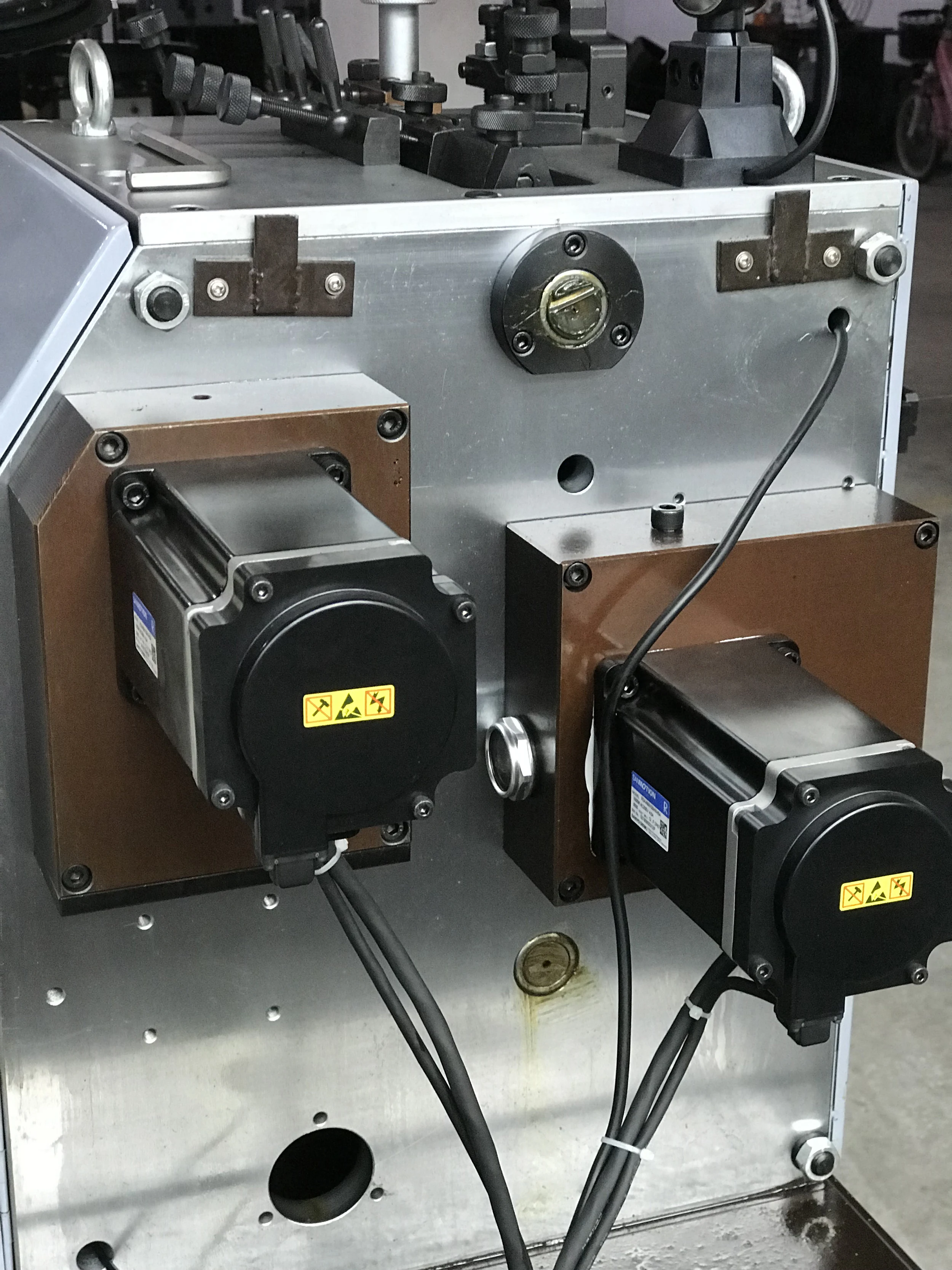 Precise 2 axis spring coiling machine  2 x 1KW conical compression spring and tower spring making