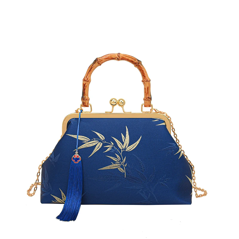 Женская Сумка-клатч с металлической цепочкой