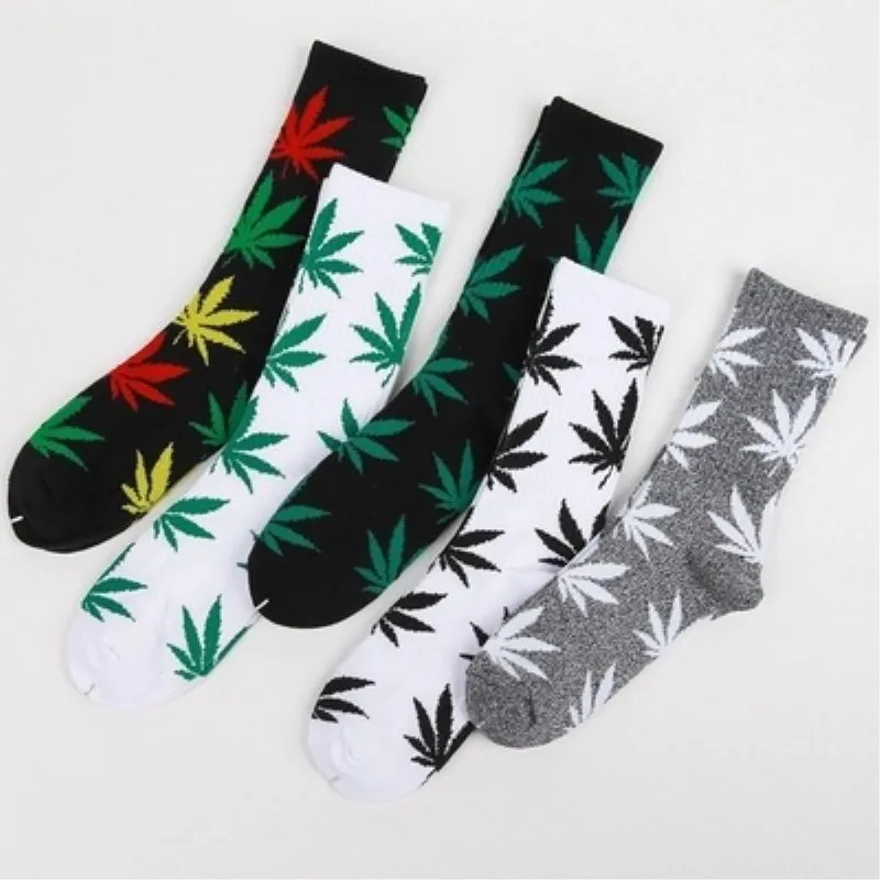 
XL-470 wholesale Autumn winter new street skateboard hemp leaf socks sports socks fashion Maple leaf socks 