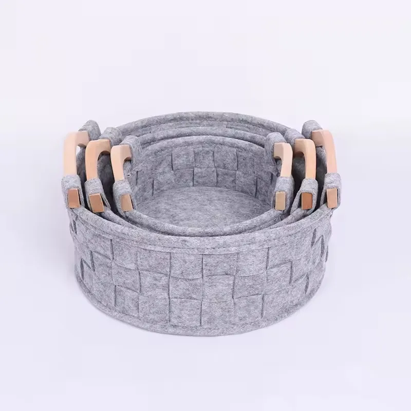 Handmade felt woven basket factory wholesale home office desk storage basket with wood handle
