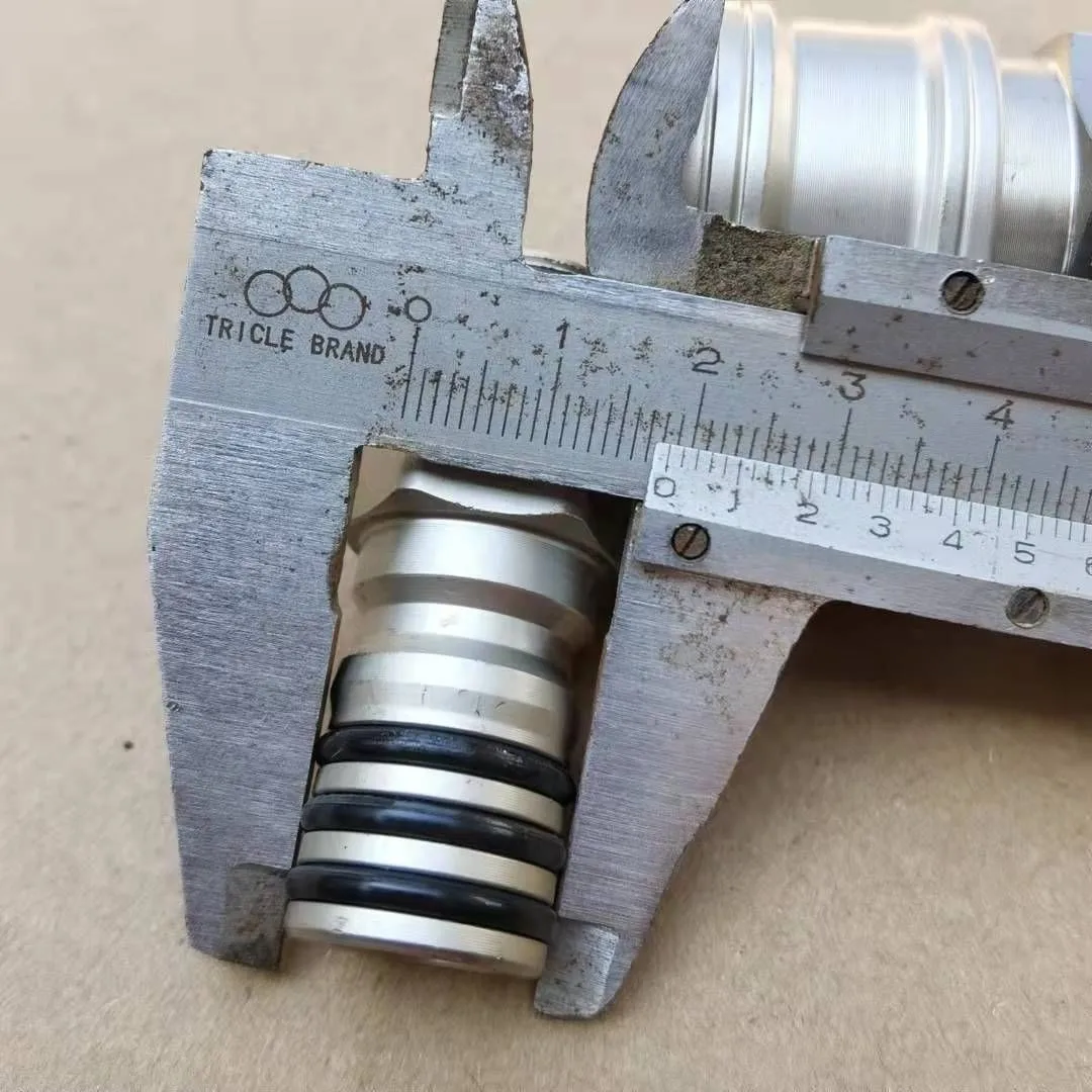 pneumatic tools and joints universal joint anti-winding universal rotary joint 4 points
