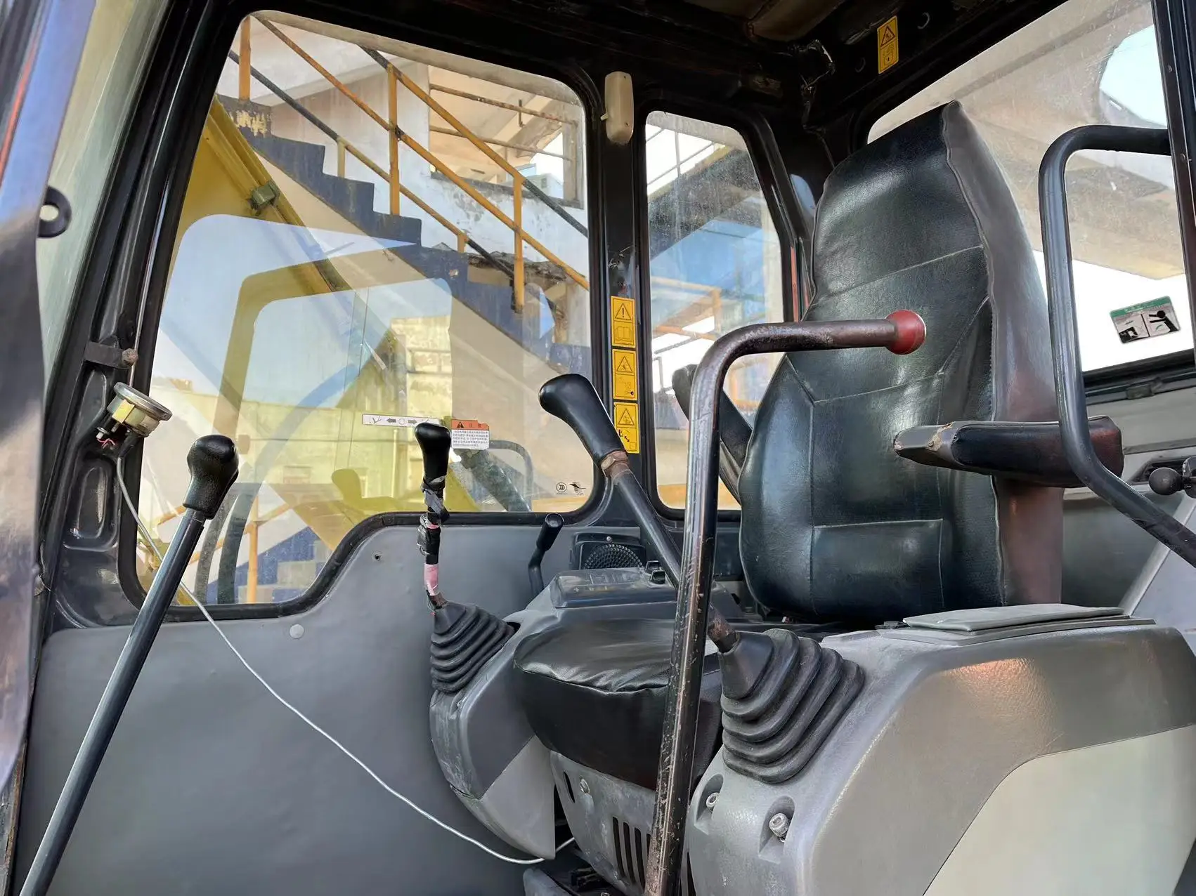 Reasonable Price Komatsu PC60 Construction 6Ton Bucket Capacity 0.37 Mini Used Hydraulic Excavator