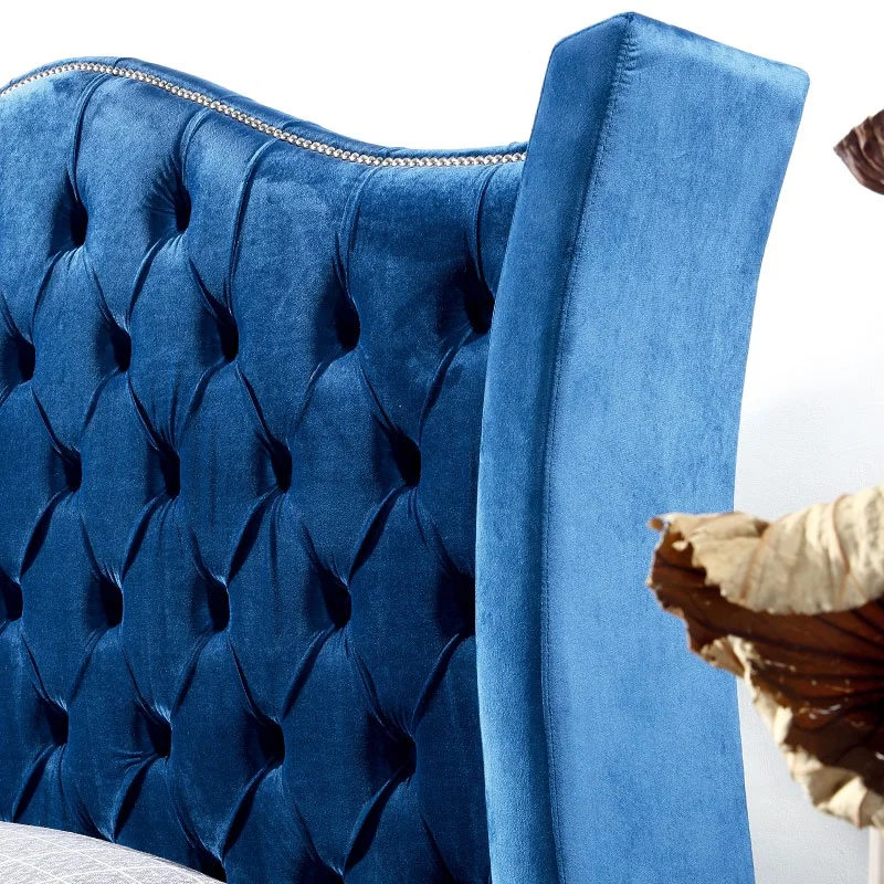 Made in China All Size Modern Luxury Bed Frame Slat Furniture King Size Fabric Bed