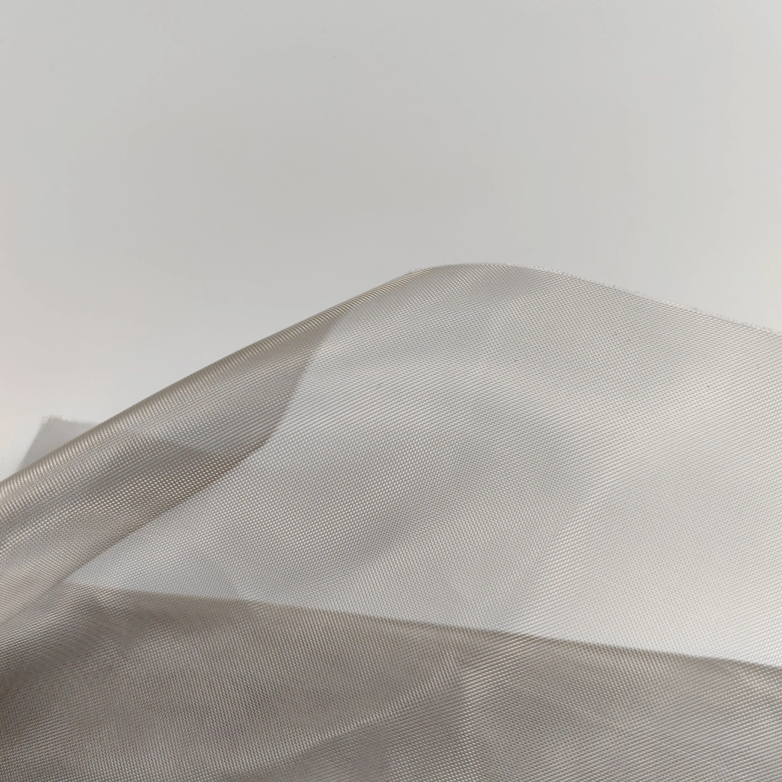 New EMF Protection Mesh Fabric Nickel Copper EMF EMI RFID Blocking Cloth Radiation Protection Conductive Shielding Mesh Fabric