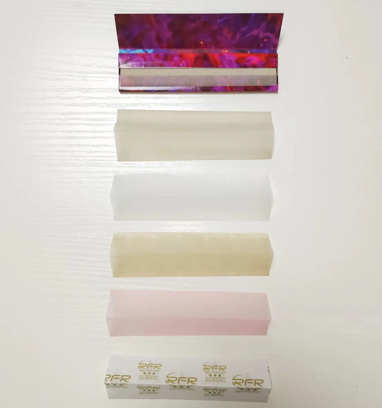 Custom Rolling Paper Smoking King Size Slim 1 1/4 Your Own Design OEM Paper Skin Organic Hemp Paper Slow Burning and Purest Gum