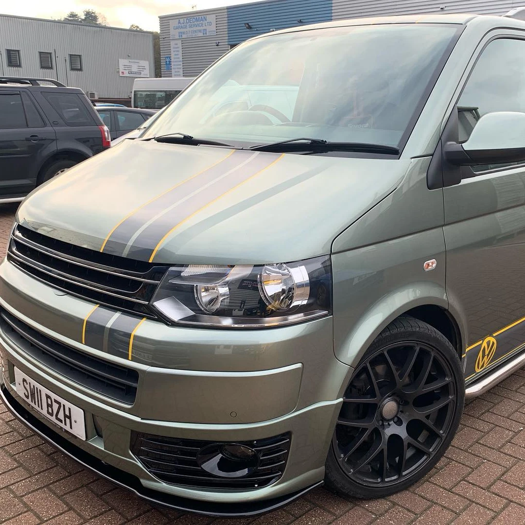  Передняя решетка радиатора с красной отделкой для Volkswagen Tranporter T5.1 vw Multivan