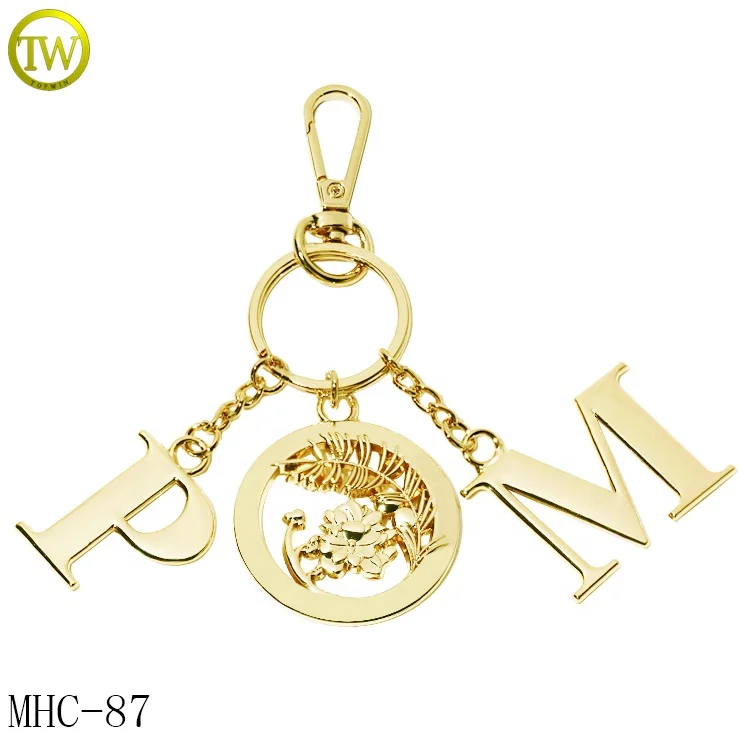 Custom embossed car key hang pendant zinc alloy bags plate round logos keychain accessory brand letter plate with string