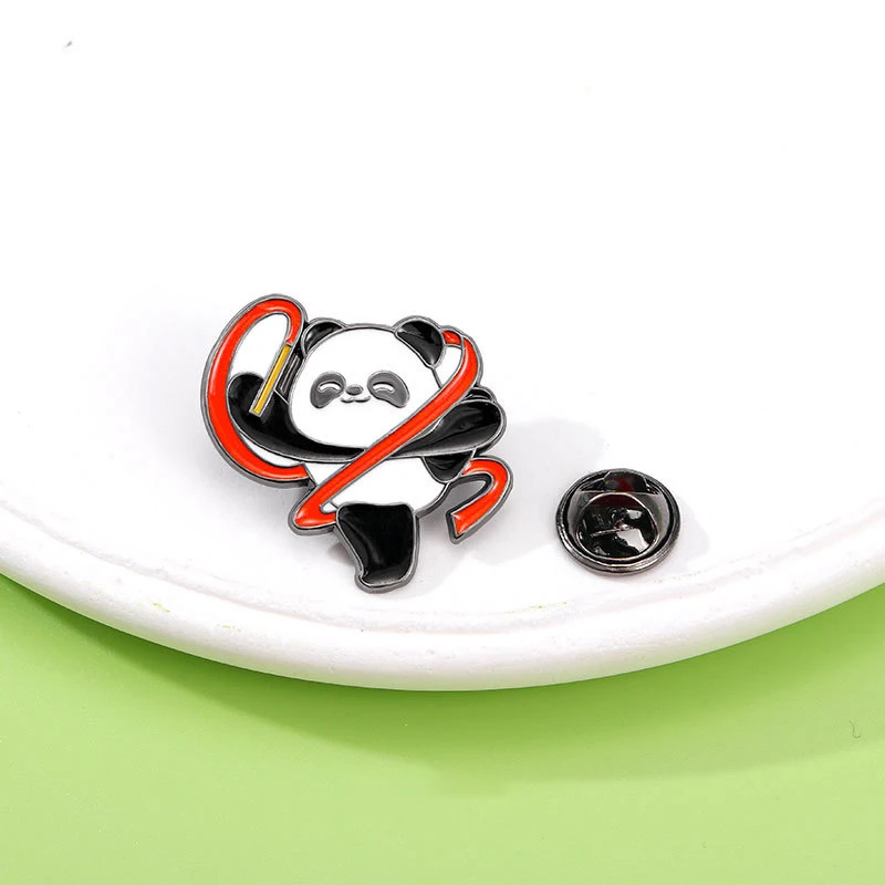 Chinese style panda brooch pin national fashion souvenir cartoon animal panda brooch enamel pin for bag decoration