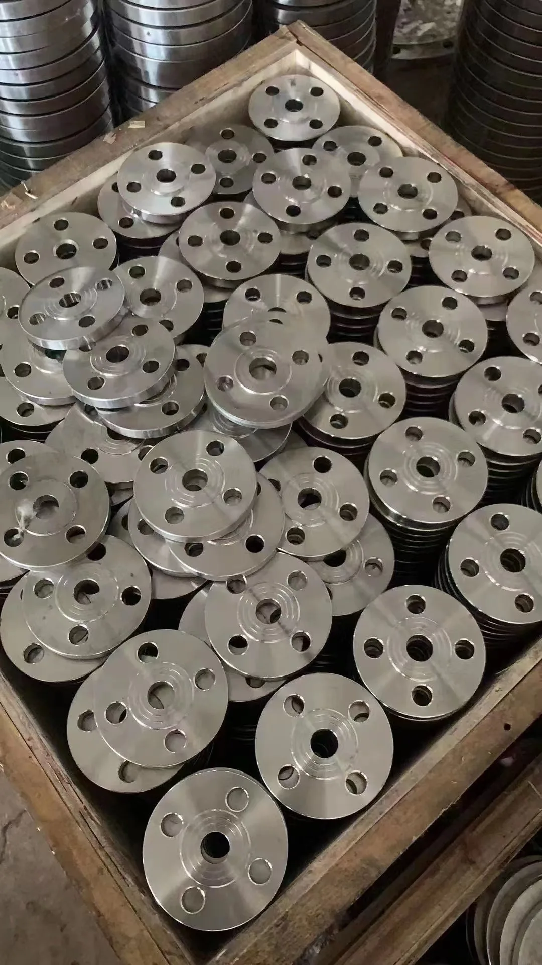 ASTM234 WPB, ASTM A105, SABS 1123 steel flange a105 and exhaust flange