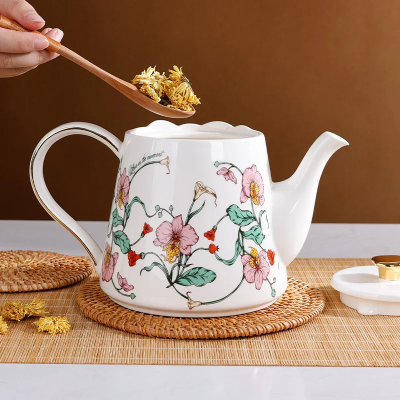 Ceramic Manufacturer Elegant luxury Stoneware Low-bone China Water Tea Coffee Porcelain Teapot For Restaurant