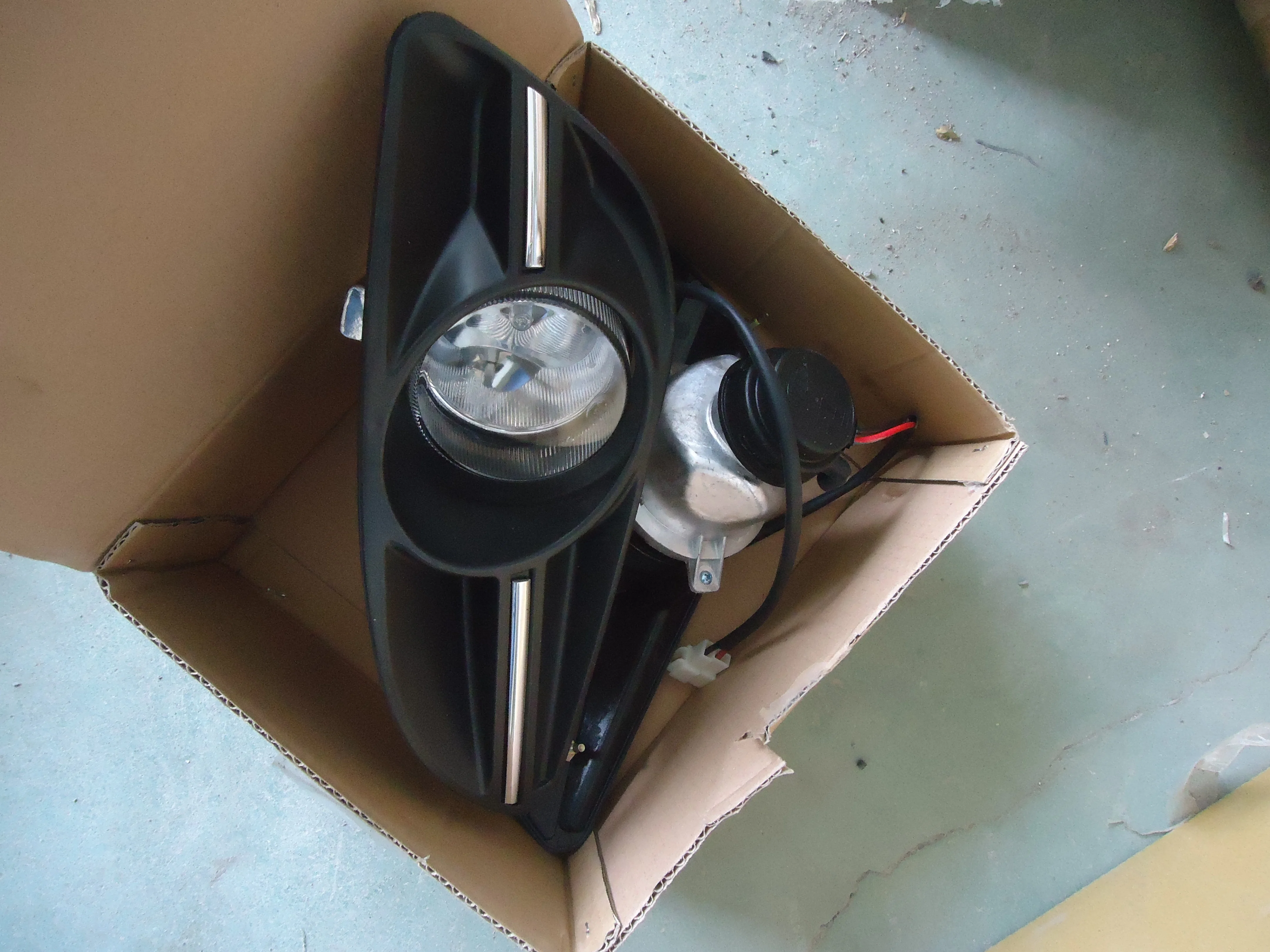 FRONT FOG LAMP auto lighting system bus parts city bus 212*82*118 12V OR 24V GLASS+ABS  HC-B-4117