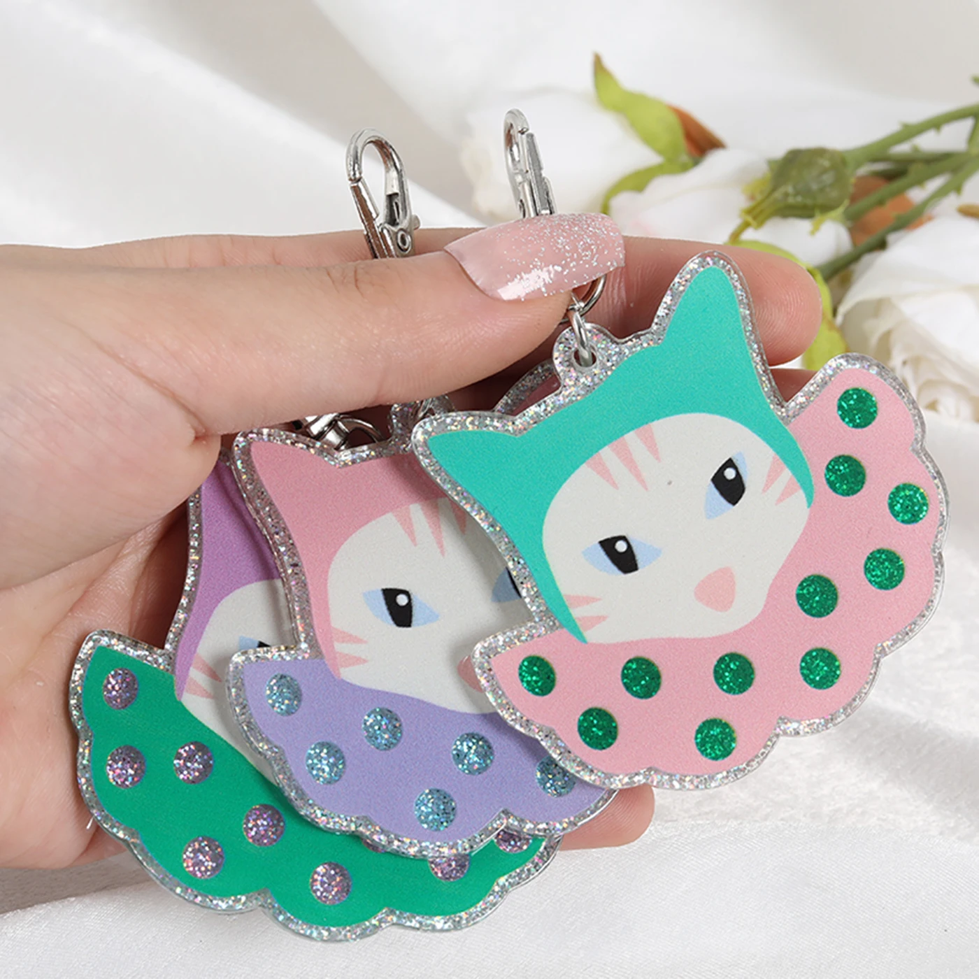 Персонализированные блестящие милые кошки животные акриловые брелки для девочек
