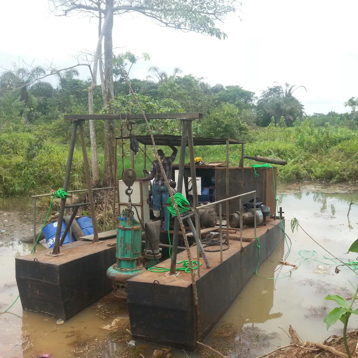 sand dredger small sand barge suction jet dredging machine submersible slurry pump chemical slag mud stone pump