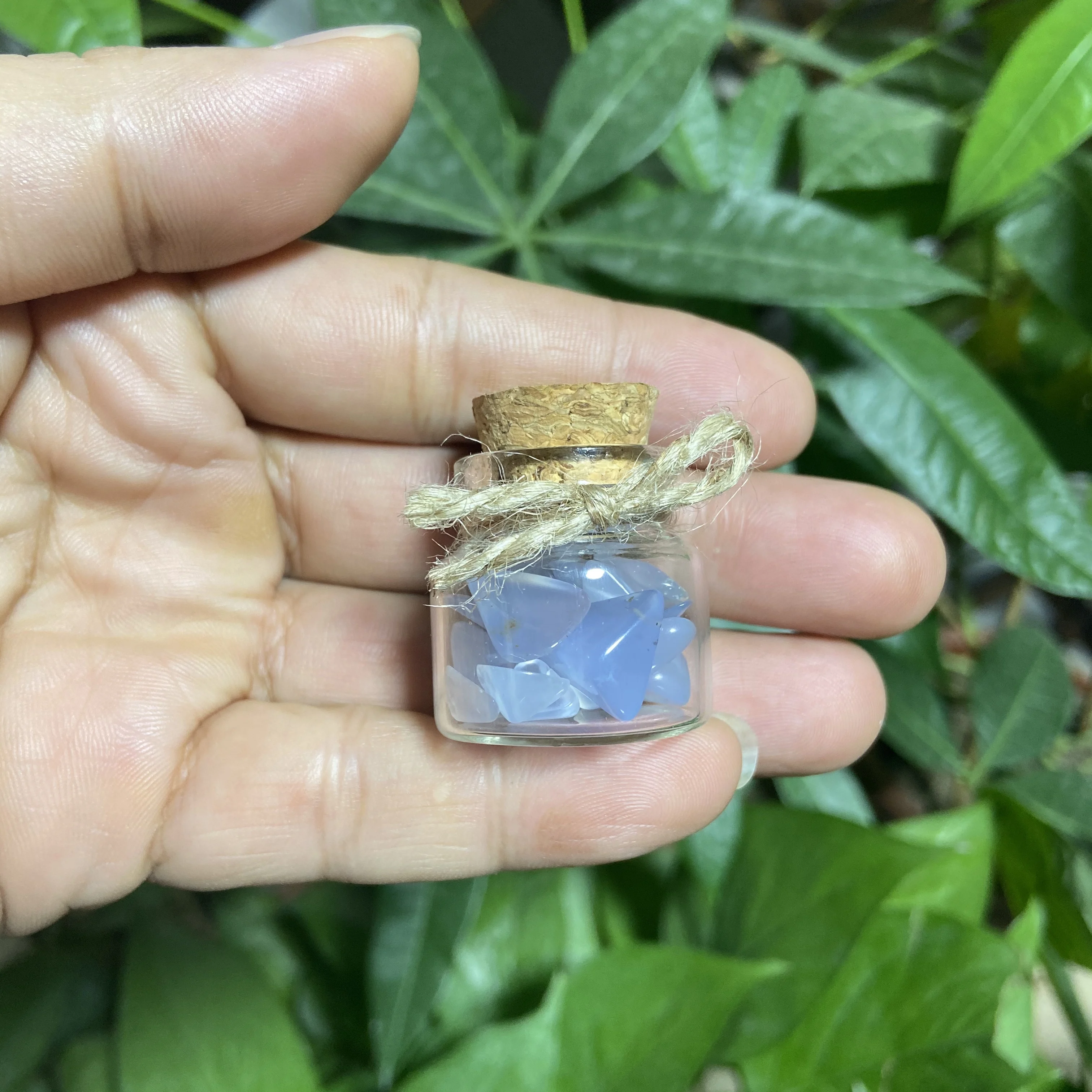 
Mini Gemstone Tumbled Chip Crystals Healing Gem Wishing Bottles Reiki Wicca Stones for Jewelry Making Home Decoration 