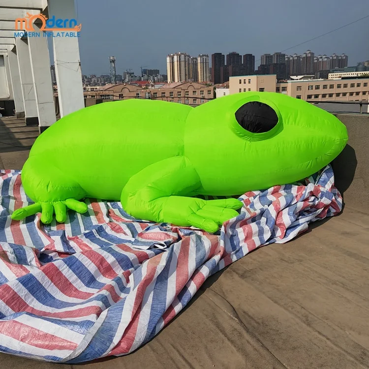 Outdoor Giant Inflatable Green Frog