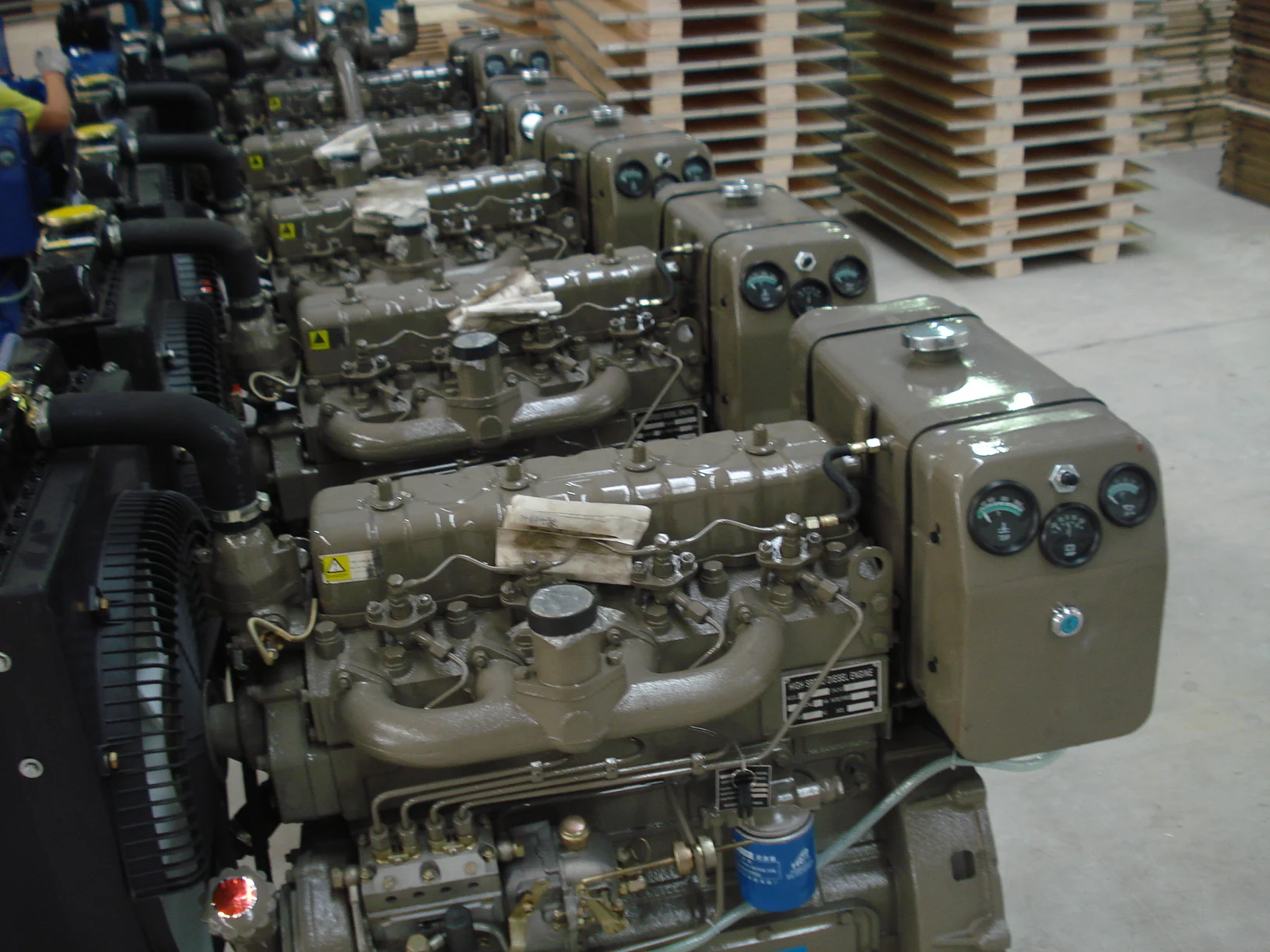 4 cylinder  series high speed 40 hp diesel engine 4 CYLINDER ENGINE HIGHER QUALITY