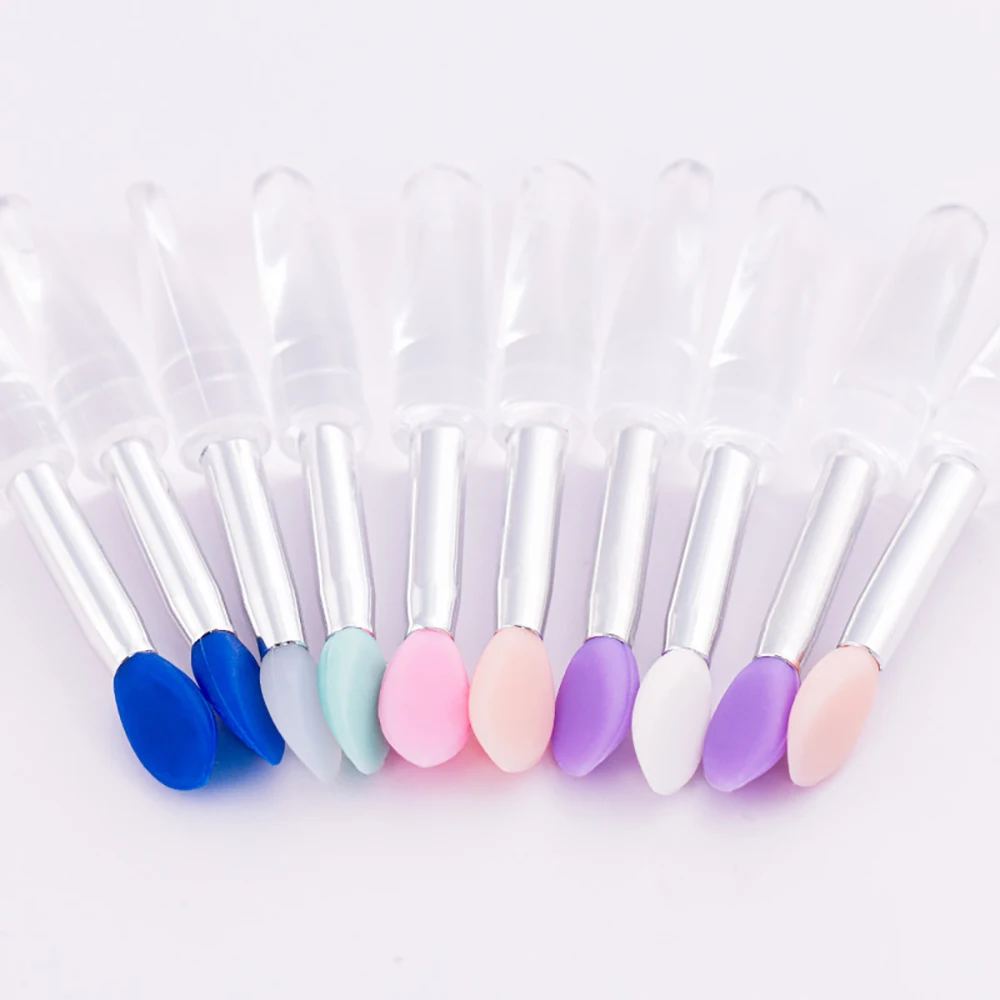 Silicone Lip Applicator Reusable Lip Stick Makeup Brush Portable with Cover Retractable Lip Gloss Balm Applicator