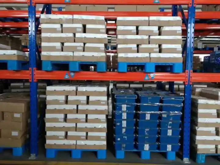 1200*1000mm Heavy Duty Plastic Pallet Transport Pallets With Steel Pipes