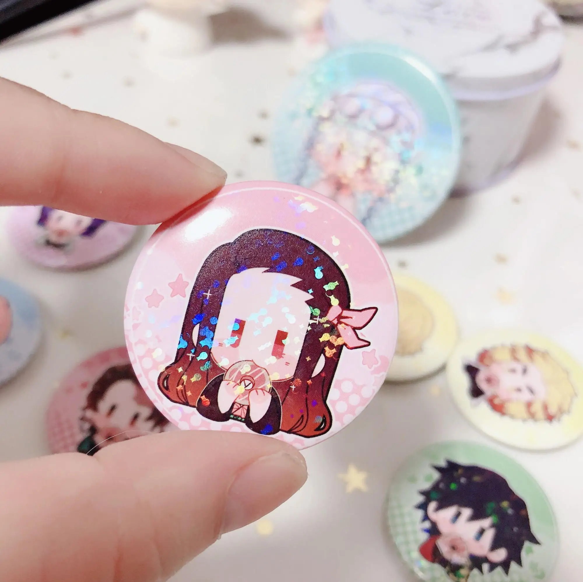 NO MOQ custom tin badge star badge heart badge Juno Creative