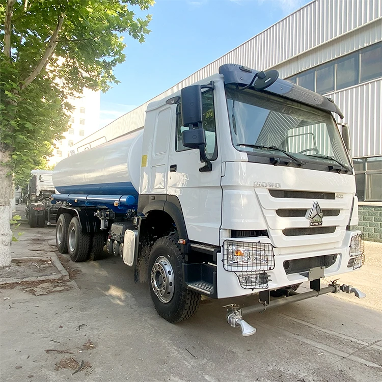 Грузовик-цистерна для воды Sinotruk HOWO 20000L 6x4 поливальная тележка распылитель
