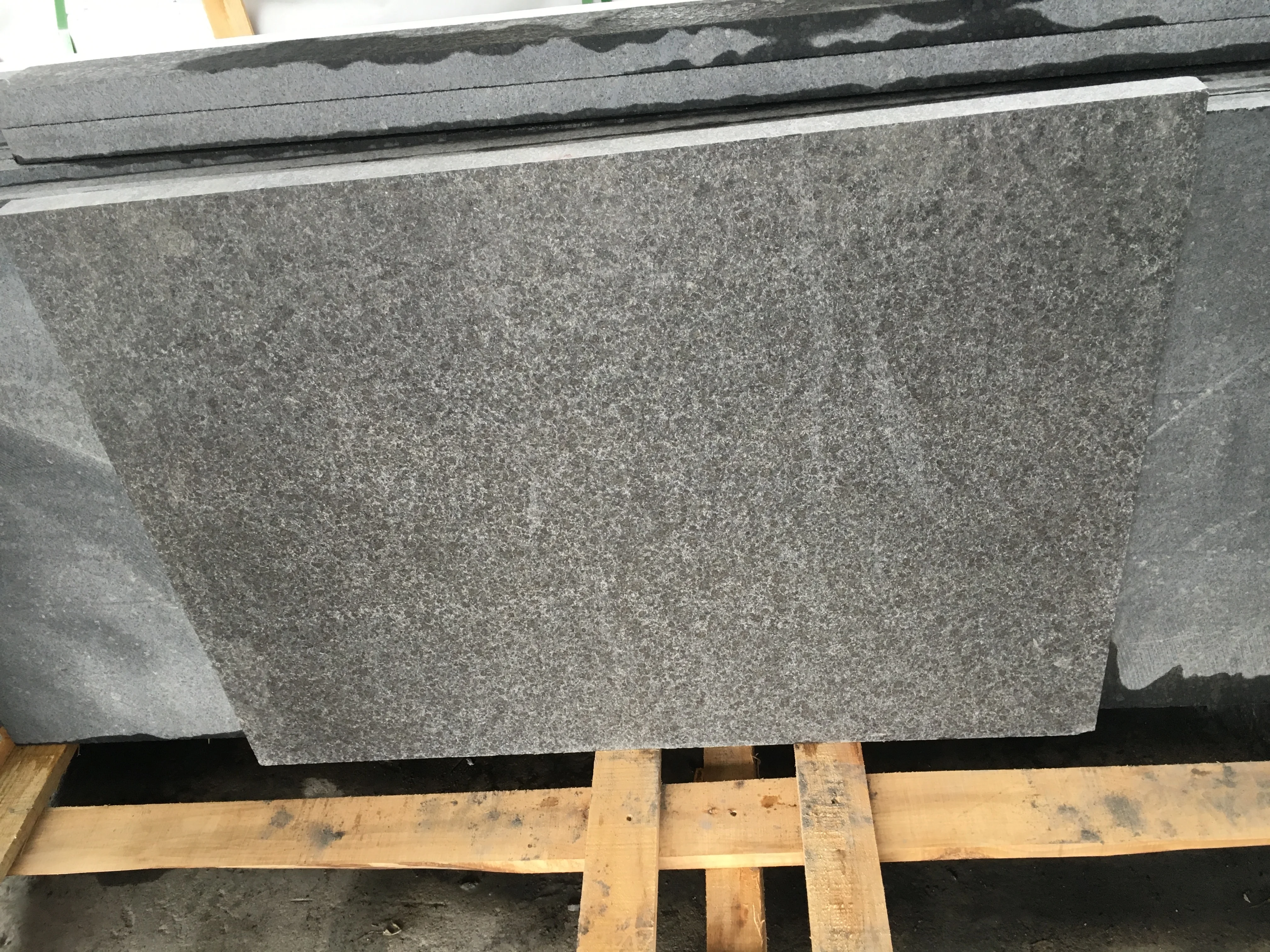 Black Basalt G684 Granite Paving with Slab Cheap Floor Tiles Price Per Meter