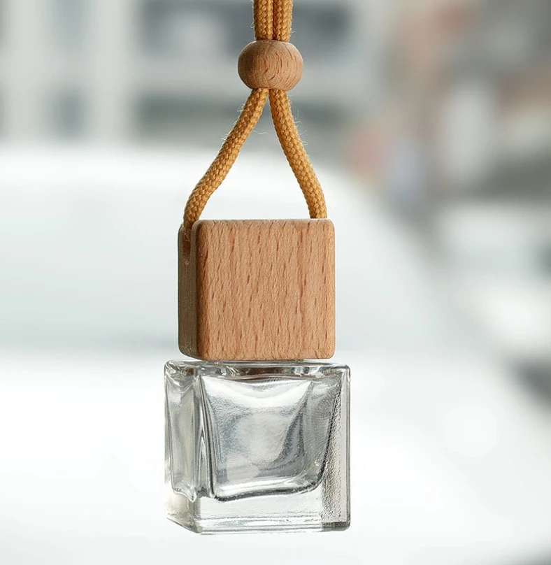 Wholesale Empty Glass Car Perfume Hanging Bottle 8ml Air Freshener Diffuser For Car Essential Oils With Wood Lid