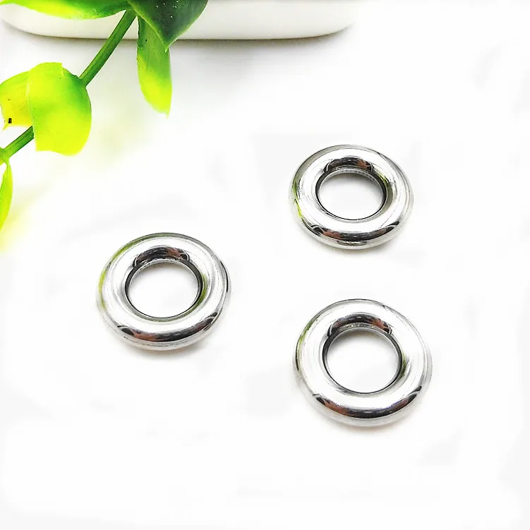 Крошечное кольцо из нержавеющей стали S843