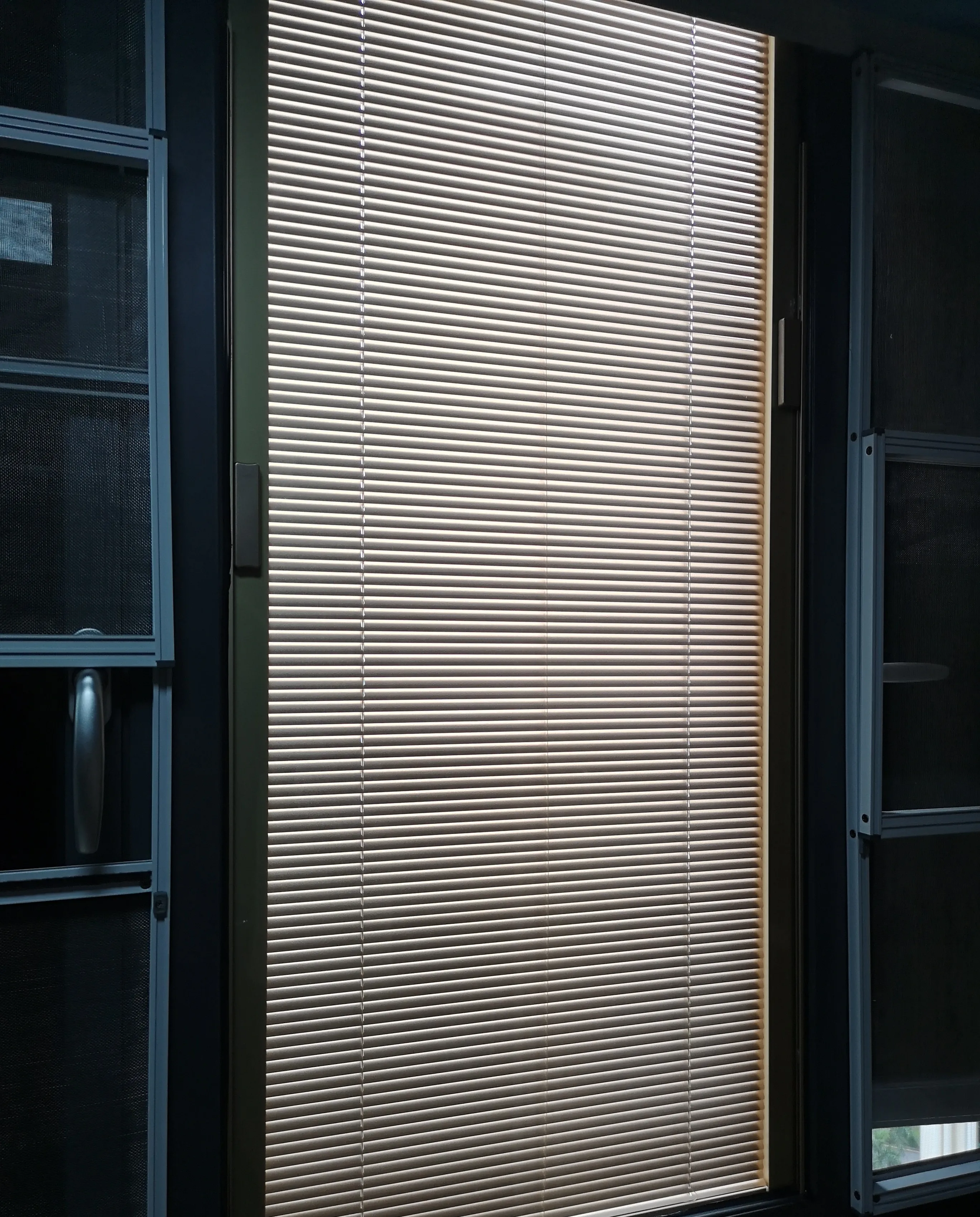 Electrical Integral Windows Doors With Blinds Between Double Insulated Glass