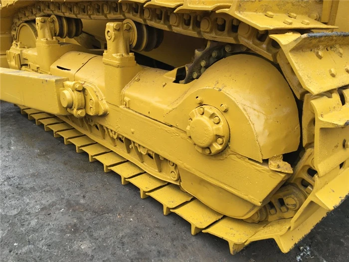 Used Cheap Komatsu bulldozer D85-18/Original Komatsu D85A-21 D85A-18 Track Dozer for sale