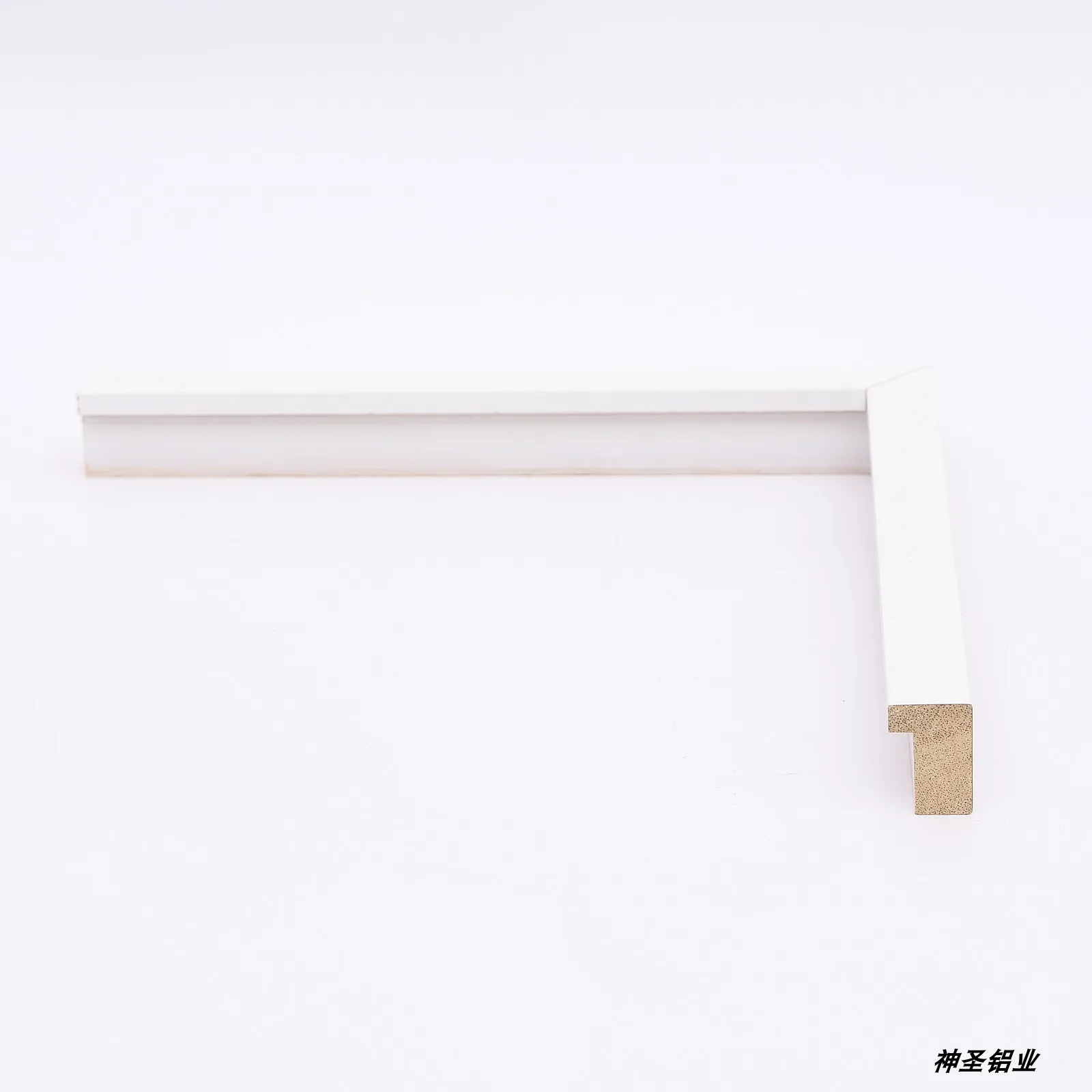 Various Good Quality  Solid wood brush color high-end line 82029 white wood flat picture frame decoration frame strip