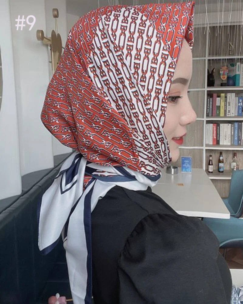 Новейшая Мода Tudung Bawal атласные квадратные хиджабы полосатые шарфы с принтом для Женщин Осенние мусульманские шали