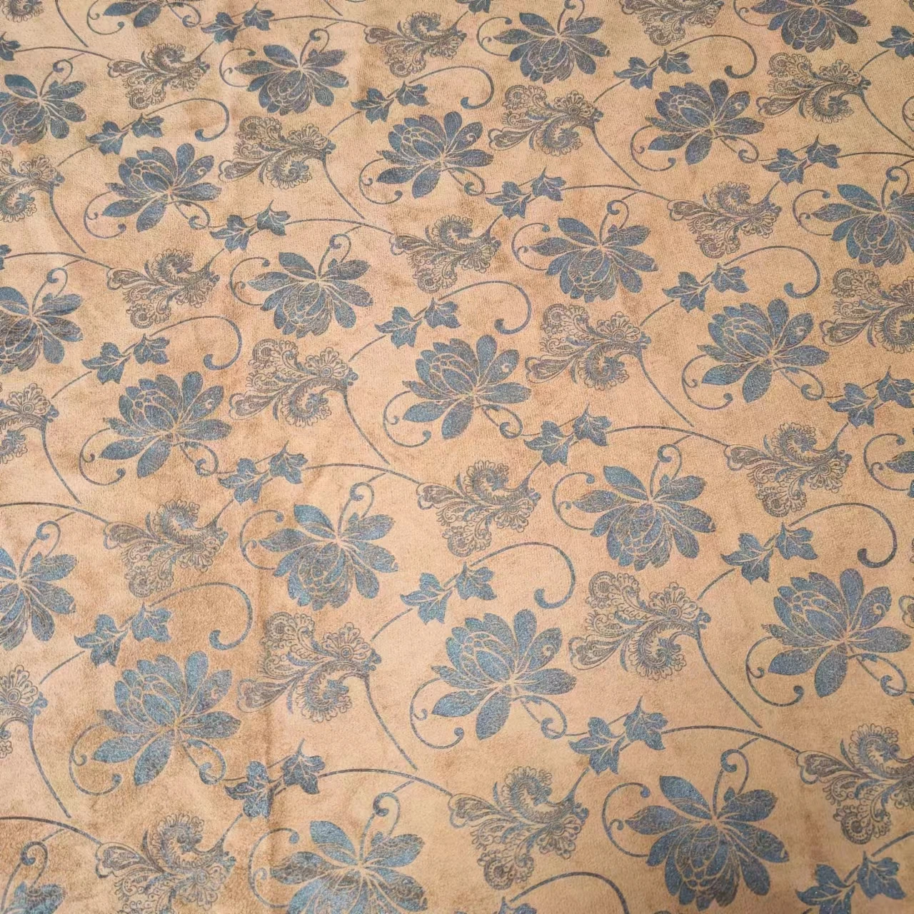 Wholesale 100%Polyester Weft Suede Print Fabric Home Textile Knitted Printed Smooth Knitted Velvet Fabrics For Upholstery Sofa