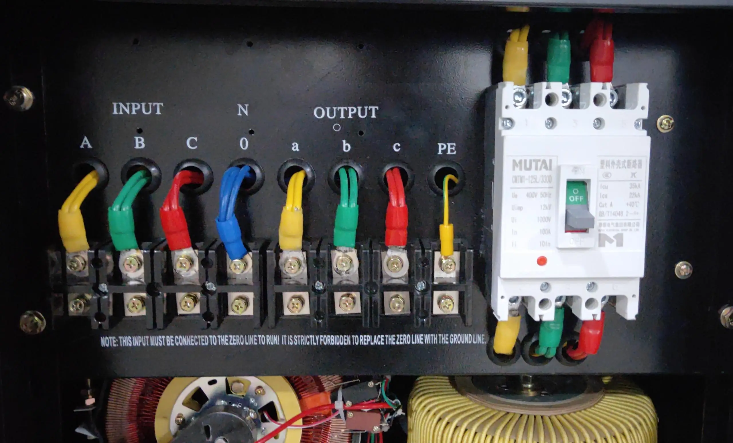 High Efficiency Three Phase Voltage Stabilizer 380V 400V 415V AVR 30KVA 50KVA 100KVA Voltage Regulator