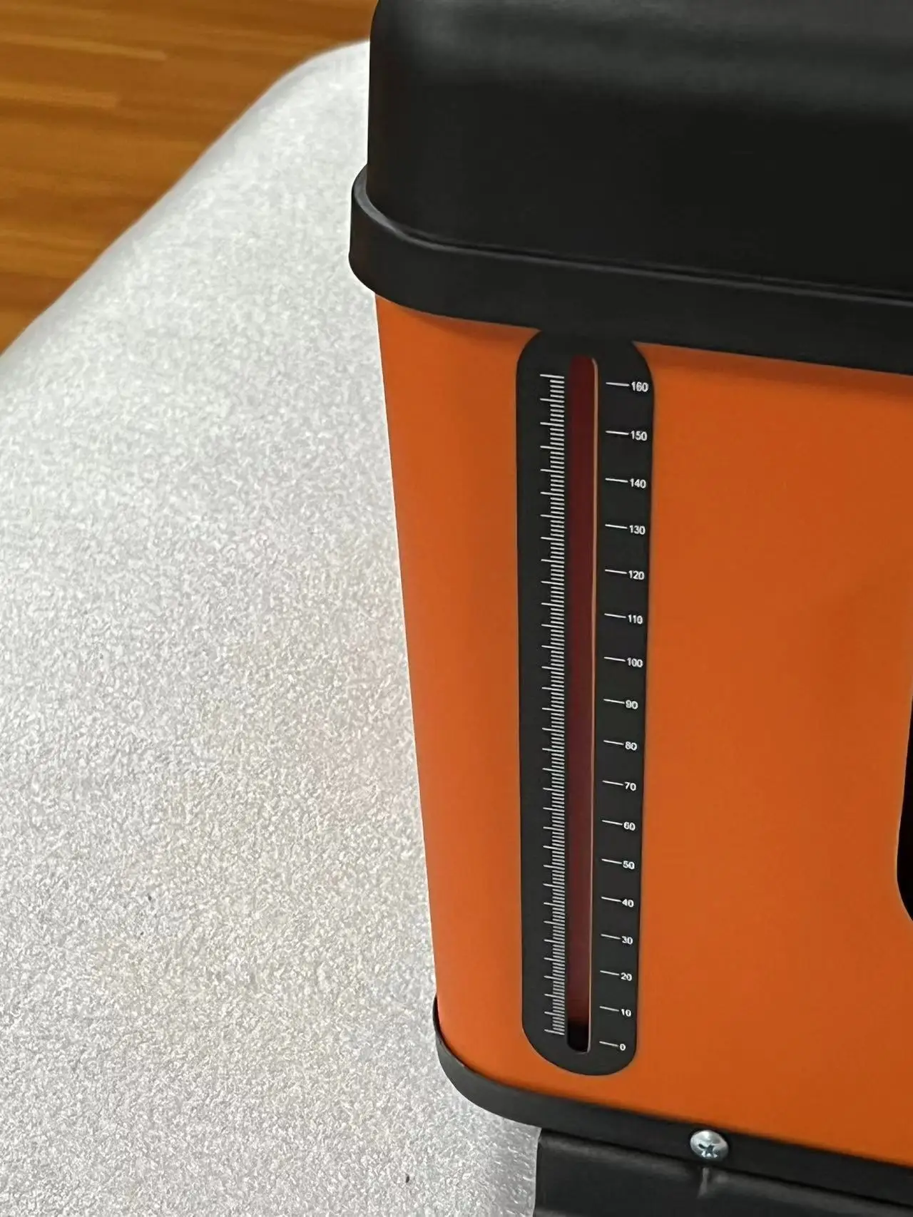 Rapid heating low fuel consumption 2kw 5kw 12v 24v parking air heater apply to different model trucks RV crane