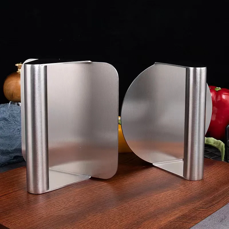 5.5 Inch  Griddle Accessories Stainless Steel Burger Press Round  Non-Stick Burger Smasher Patty Maker for Griddle