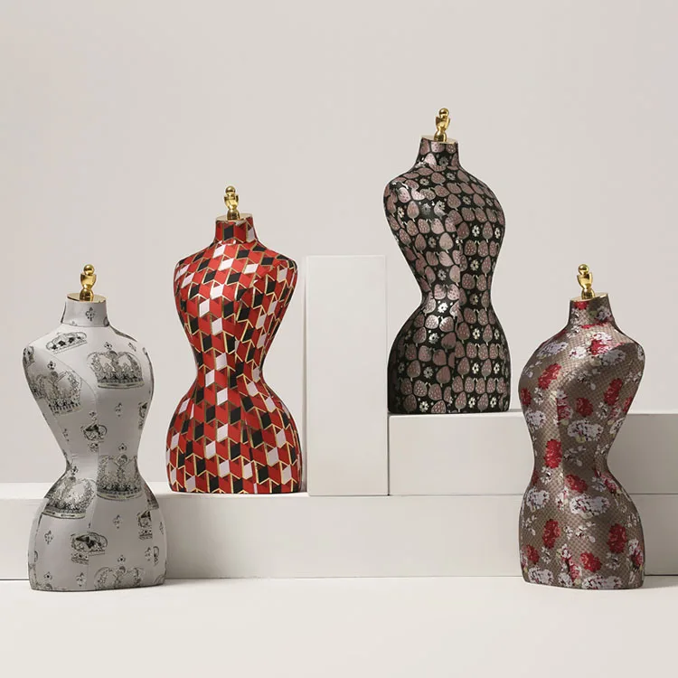 
Tripod Platform Fashion Props Show Simple Modern Floral Half-length Cloth Female Model Linen Mannequin 