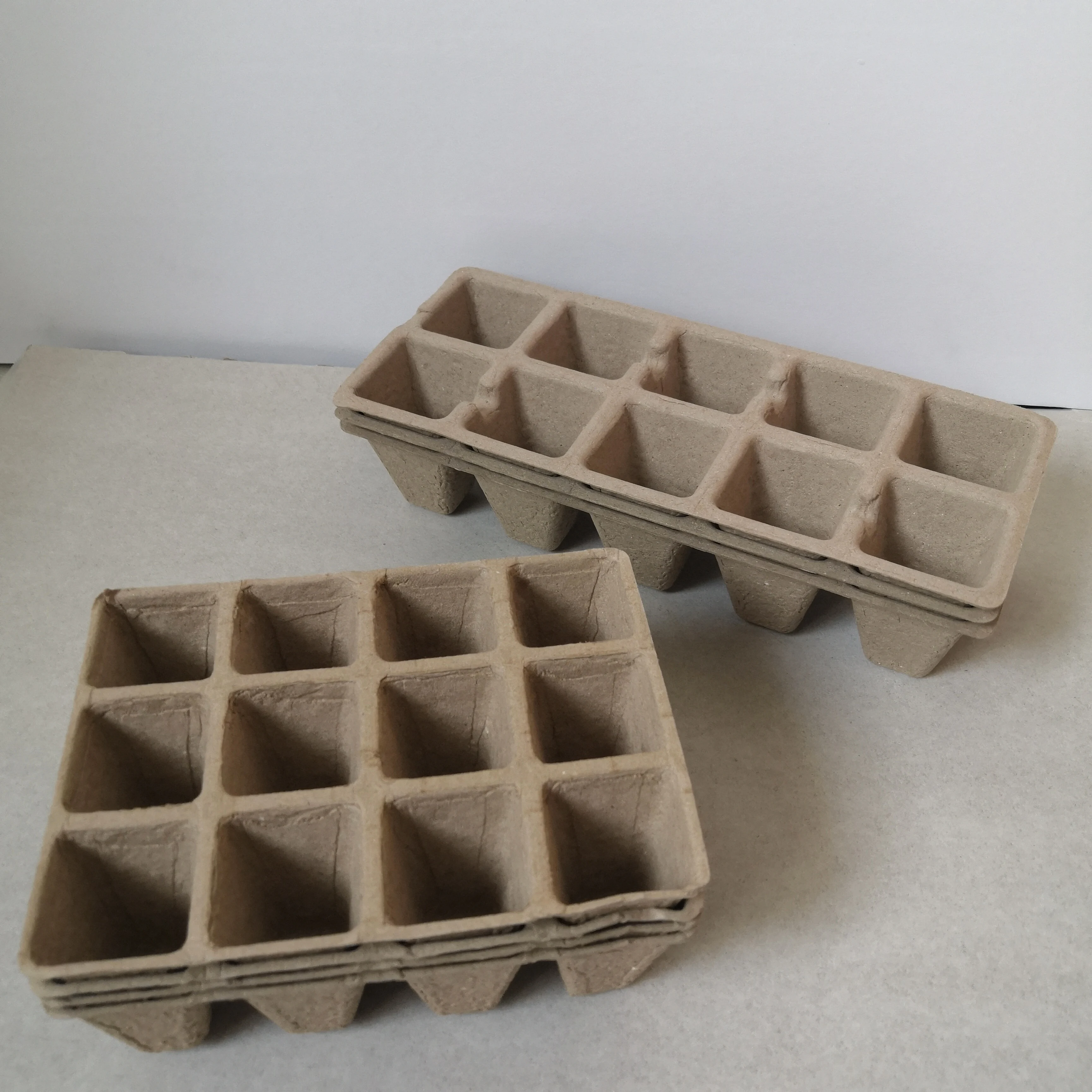 Pulp Seedling Tray Disposable Nursery Tray Degradable Garden Planter Eco-Friendly Nursery Plates Pulp Pots