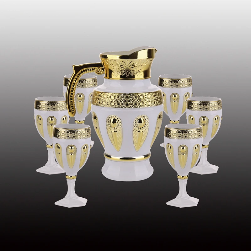 hot selling gift item 7pcs golden glass Jug set with colored pitcher set of 6pcs