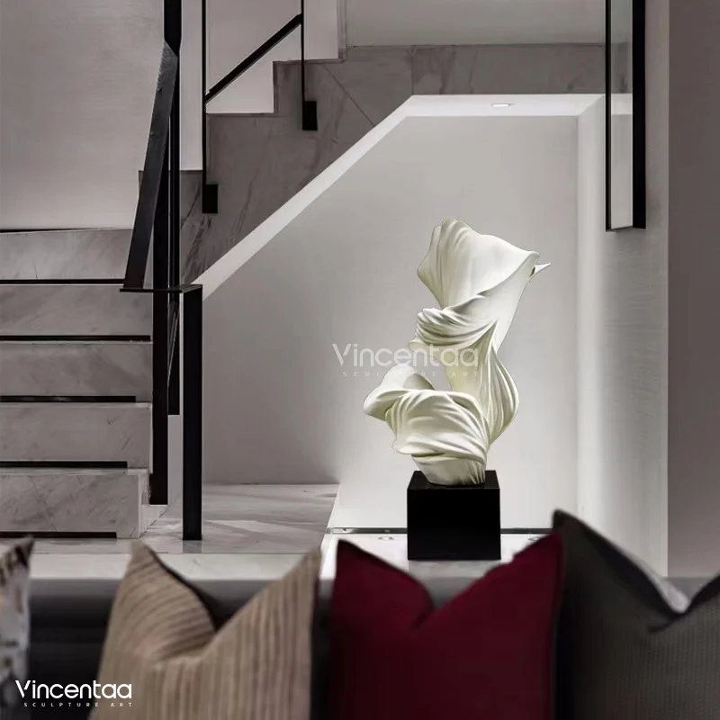 Vincentaa Modern Luxury Home Decoration Interior Hotel Living Room Resin Sculpture New Design