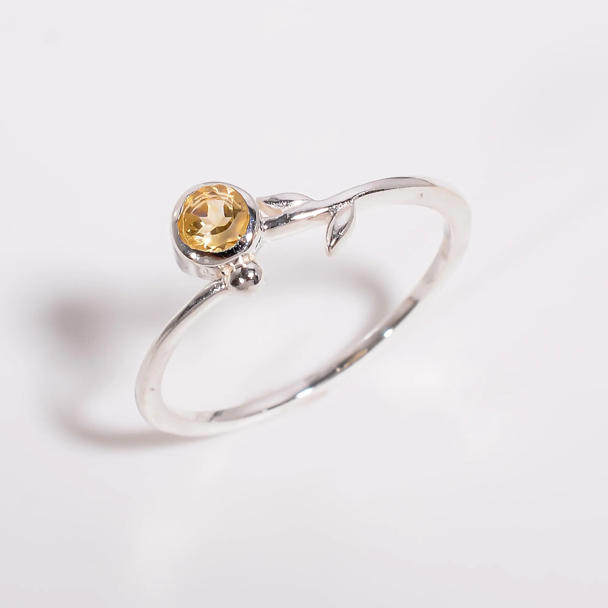 925 Sterling Silver Ring Natural Round Cut Citrine Gemstone Minimalist Ring Size US 9, 925 Silver Jewelry Exporter, Fine Jewelry