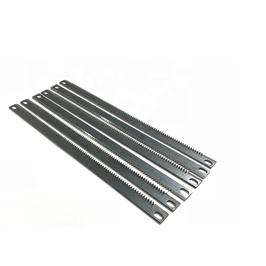 Cutting bag blade for packaging machine