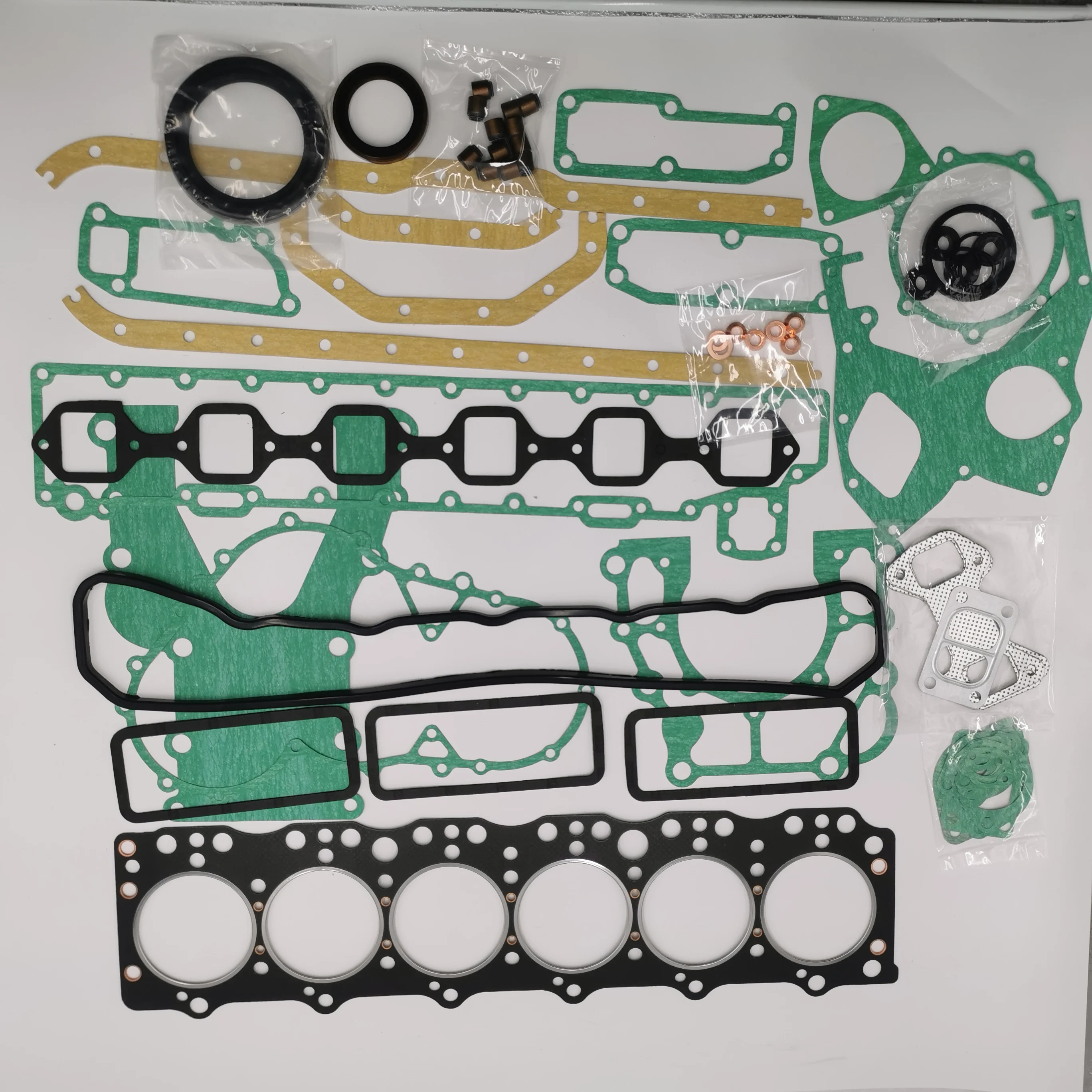 Chinese Suppliers Engine Upper Head Gasket Kit Set  DH220-5   DB58