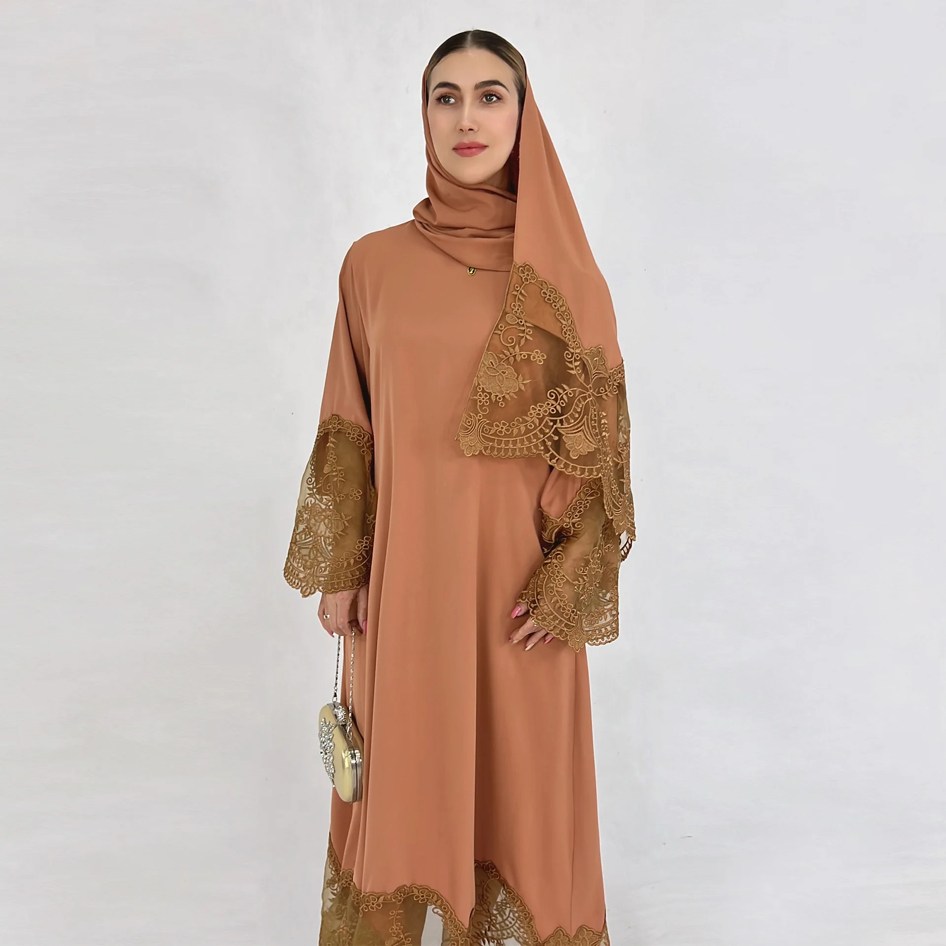 Closed Kaftan Turkish Style Dresses Modest Dubai Abaya for Womens Islamic Clothing Embroidered Floor Length Muslim Long Sleeve